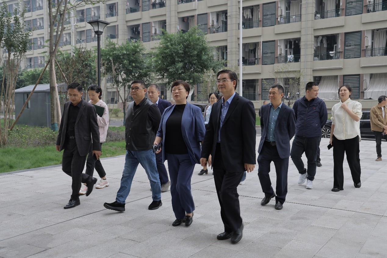 jtpd_1729941378018080864.jpg 图片3.jpg
