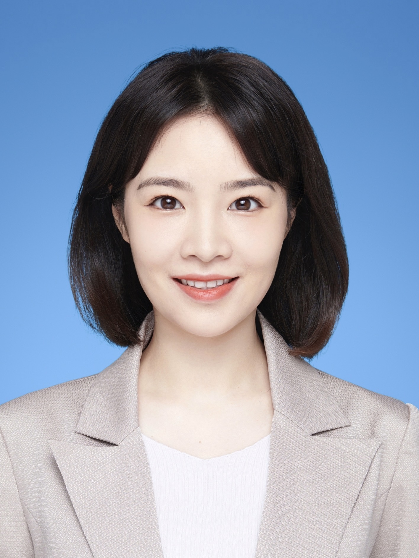 vOtE_1791535384579032669.jpg 谭.jpg