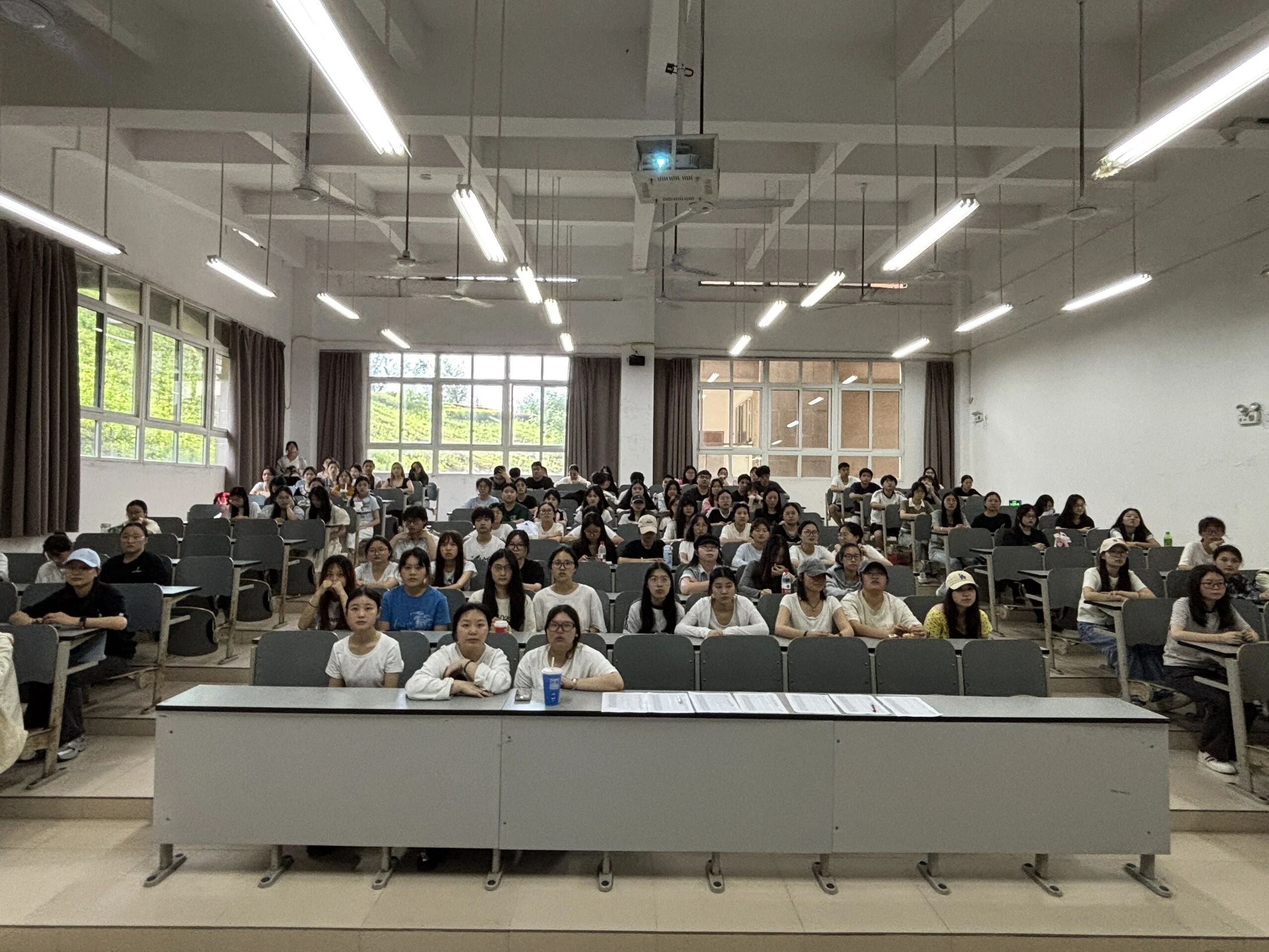 OzYu_1791602461057030193.jpg 4.jpg