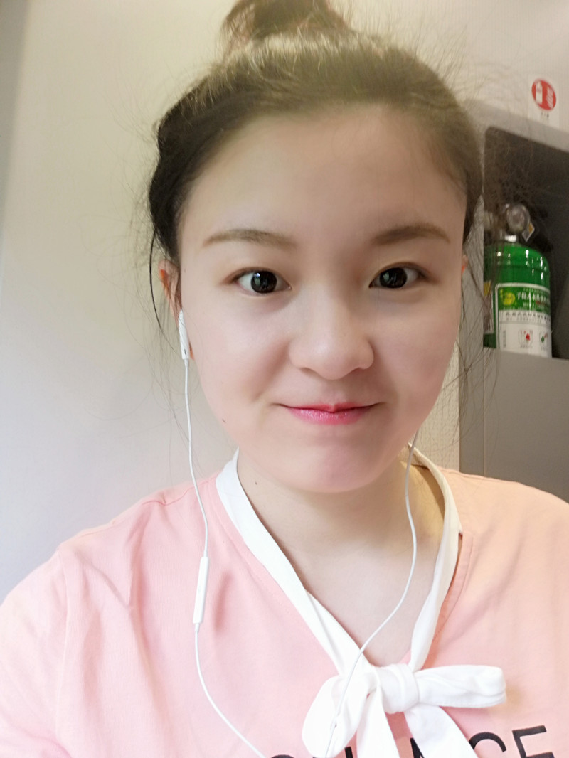 1631671113653480.jpg 英语学院王思媛_副本.jpg