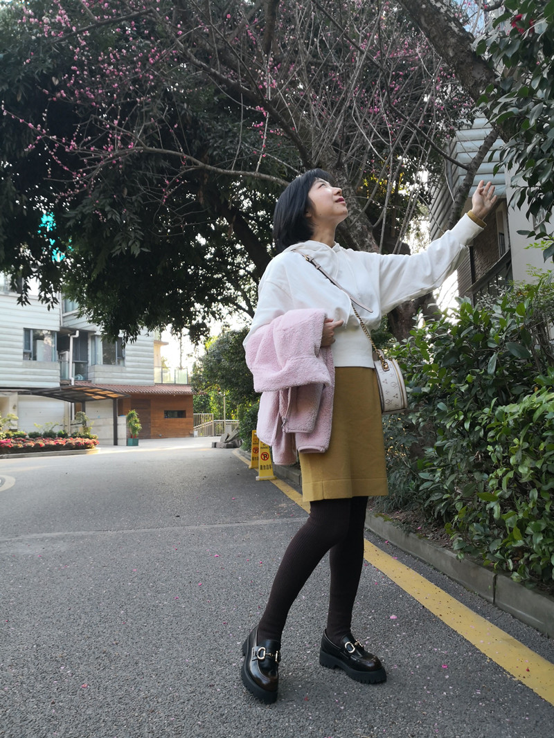 1631671977386683.jpg 英语学院张娟_副本.jpg